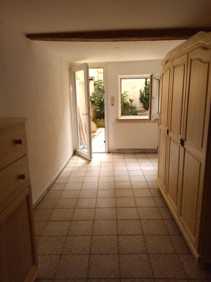 Schmal & Hoch - Willkommen Im Schmalsten Haus Von Bad Frankenhausen Exterior photo